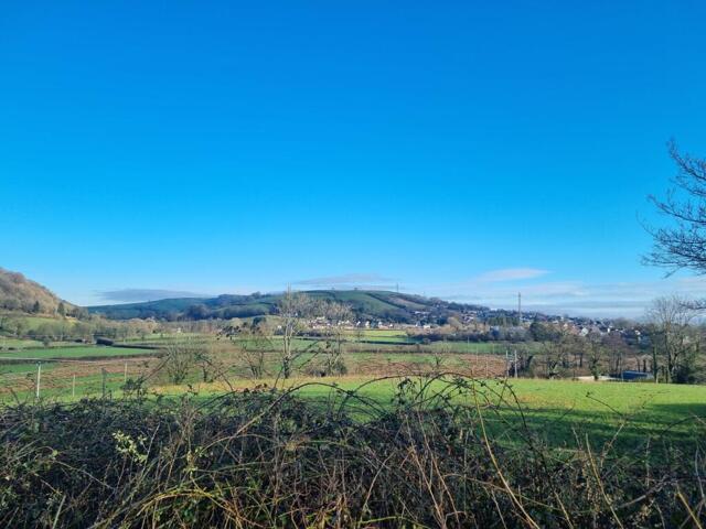 Pentremeurig, Carmarthen, 3 Bedroom Semi-detached