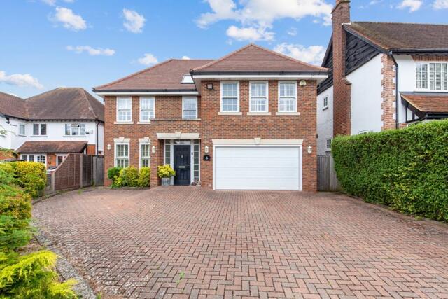 Hartsbourne Road, Bushey Heath, 5 Bedroom Detached