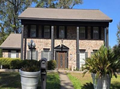 Rhine Ln, Houston, Preforeclosure Single-family Home