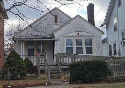 Charles Ave, Saint Paul, Foreclosure Single-family Home