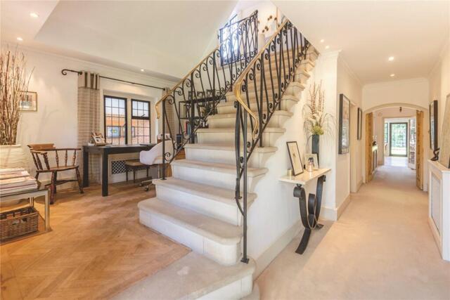 Coombe Wood Road, Kingston Upon Thames, 5 Bedroom Detached