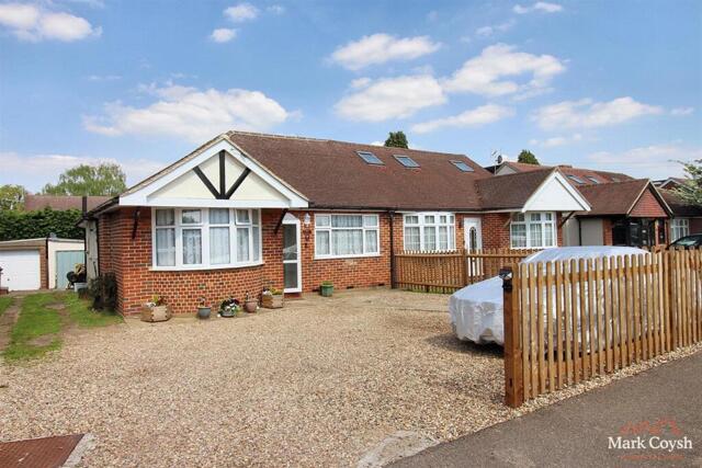 Nutcroft Grove, Fetcham, 3 Bedroom Semi-detached