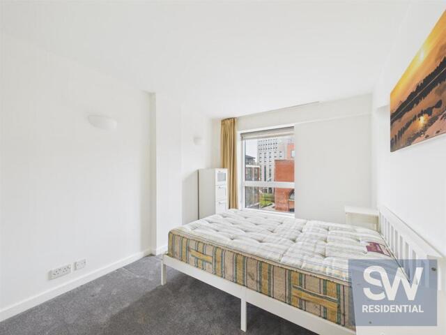 The Quays, Concordia Street, 2 Bedroom Apartment