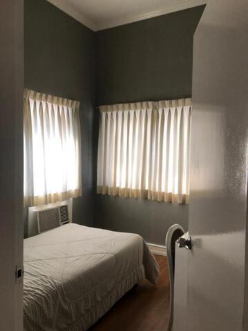 Durban Street, Corner Makati Avenue, Manila, Sunette Tower Hotel