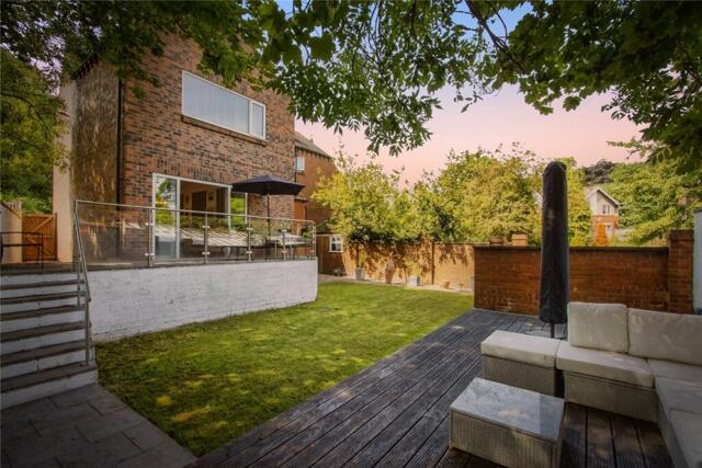 Thornes Lane, Wakefield, 4 Bedroom Detached