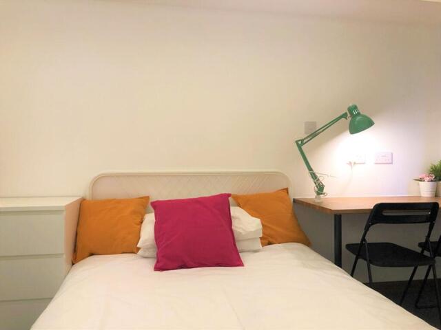 Charter Avenue, Coventry, Studio Flat For