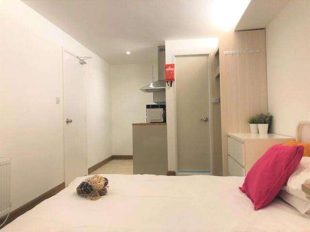 Charter Avenue, Coventry, Studio Flat For