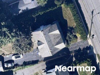 Mamaroneck Ave, White Plains, Preforeclosure Single-family Home