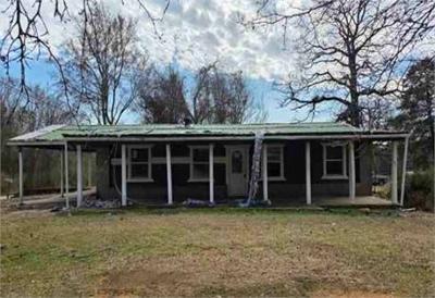 S Hughes Rd, Lamar, Foreclosure Single-family Home