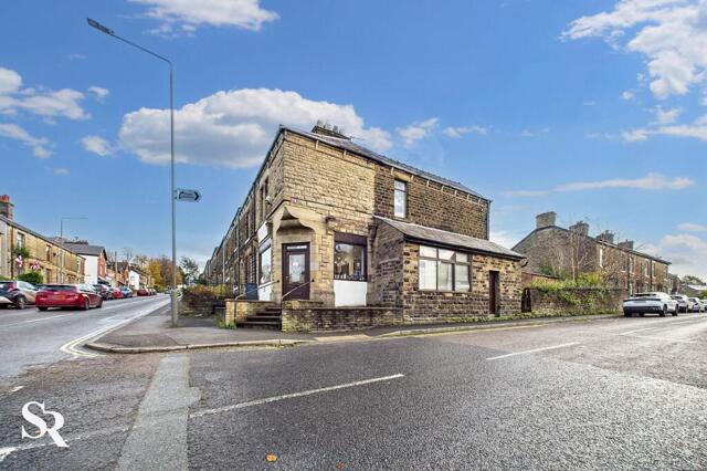 Church Road, New Mills, 2 Bedroom End