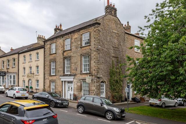Rosedale House, Pottergate, 7 Bedroom End