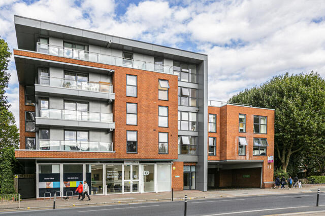 Garratt Lane, London, 1 Bedroom Apartment