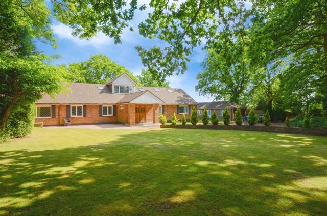 Hicks Road, Markyate, 7 Bedroom Detached