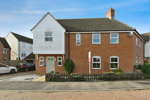 John Davis Way, Watlington, 3 Bedroom Semi-detached