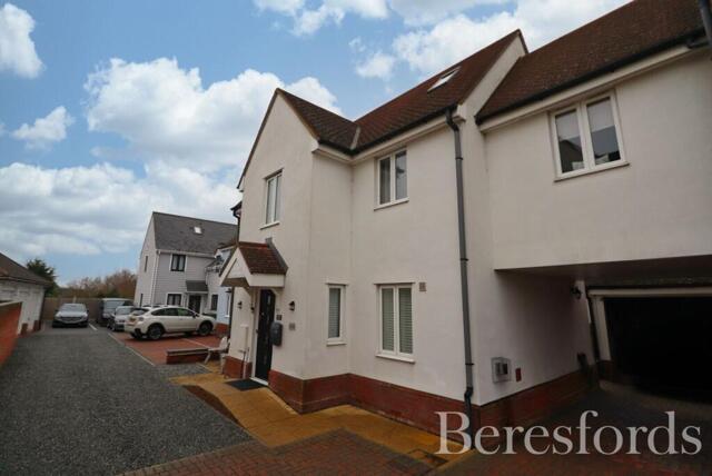 Blackwater Mews, Steeple, 5 Bedroom Detached