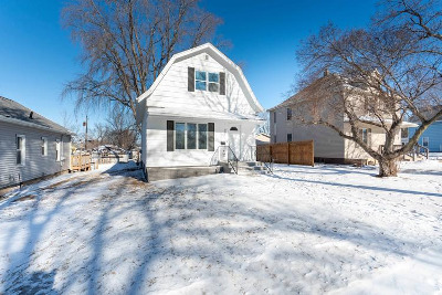 E Snelling Ave, Appleton, Foreclosure Single-family Home