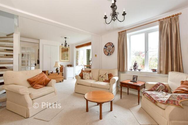 West Street, Ventnor, 2 Bedroom Semi-detached