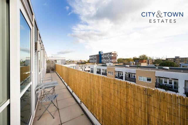 Hacon Square, Richmond Road, 2 Bedroom Penthouse