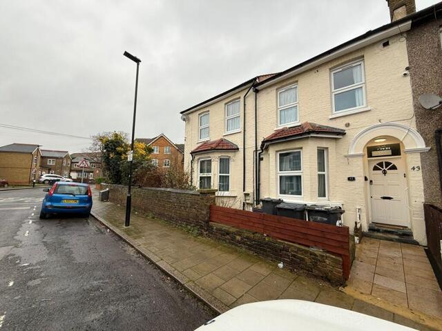 Chapel Road, London, 1 Bedroom House