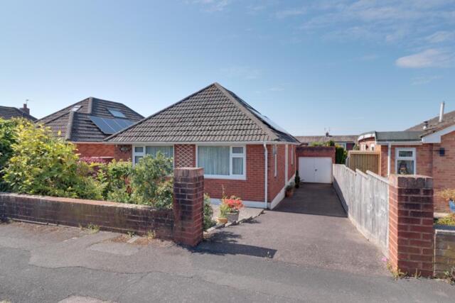 Essington Close, Exmouth, 2 Bedroom Detached Essington Close, Exmouth, 2 Bedroom Detached