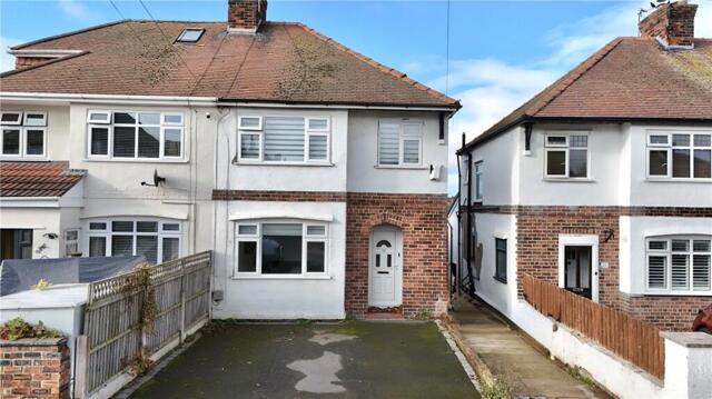 West Kirby, Jubilee Drive, Wirral, 3 Bedroom Semi-detached