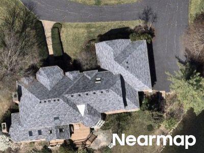 N Weatherstone Rd, Lake Zurich, Preforeclosure Single-family Home