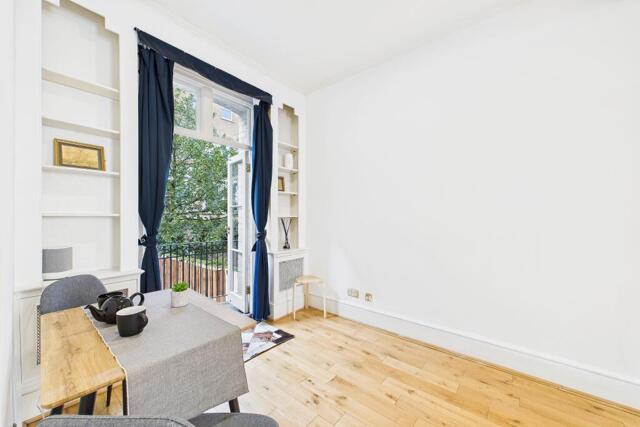 Ponsonby Terrace, Westminster, 3 Bedroom Terraced