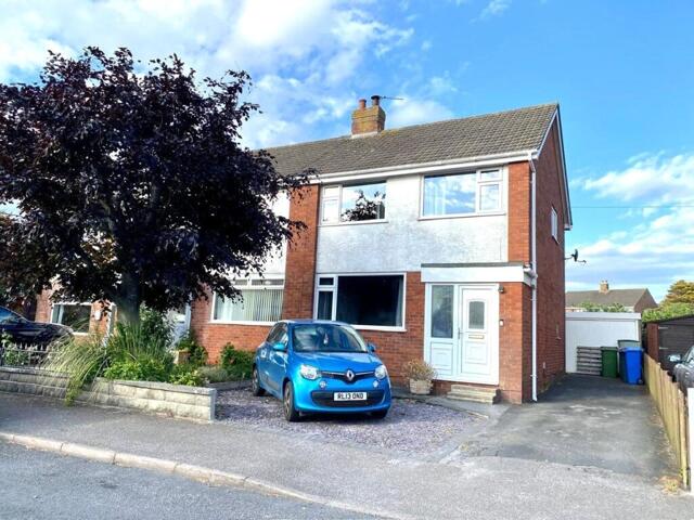 Lawnswood Avenue, Poulton-le-fylde, 3 Bedroom Semi-detached