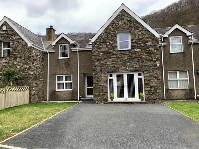Maentwrog, Coed Camlyn, Blaenau Ffestiniog, 3 Bedroom Terraced