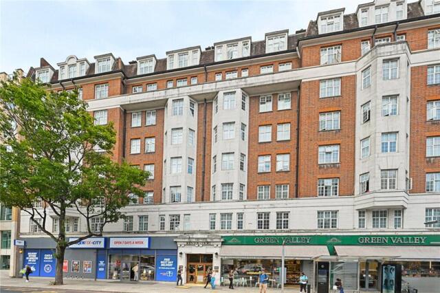 Kensington High Street, London, 2 Bedroom Flat