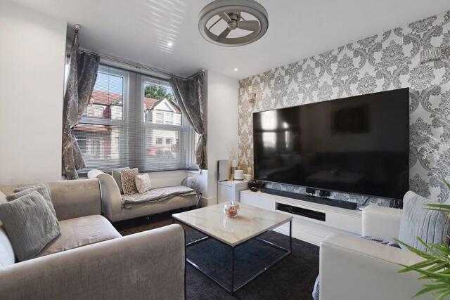 Yewfield Road, London, 3 Bedroom Terraced