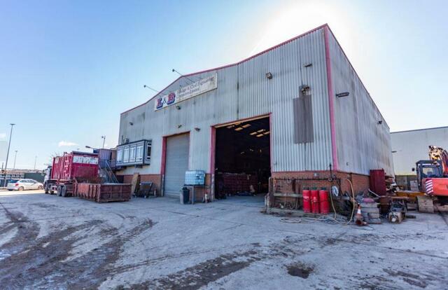 Hannah Close, Wembley, Distribution Warehouse To