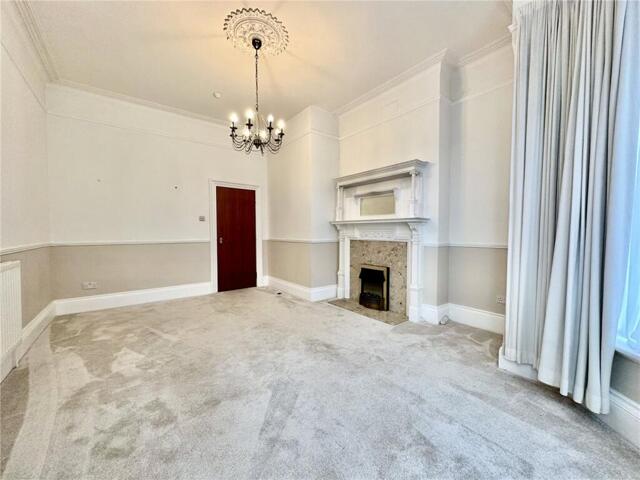 Alumhurst Road, Bournemouth, 2 Bedroom Apartment