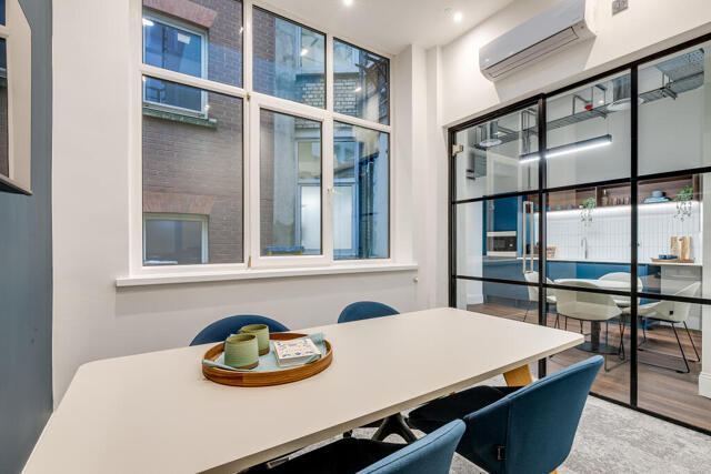 Laurence Pountney Hill, London, Office To Lease