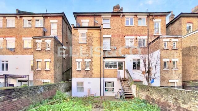 Penford Street, London, 2 Bedroom Apartment