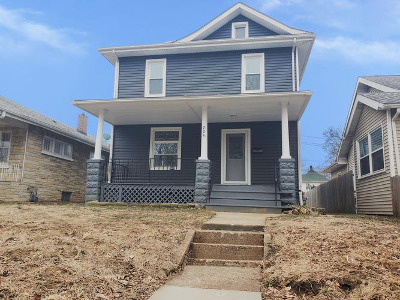 Th Ave, East Moline, Foreclosure Single-family Home