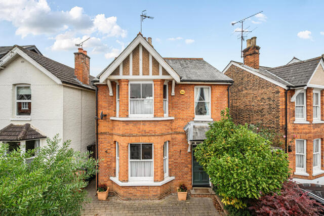 Fengates Road, Redhill, 4 Bedroom Detached