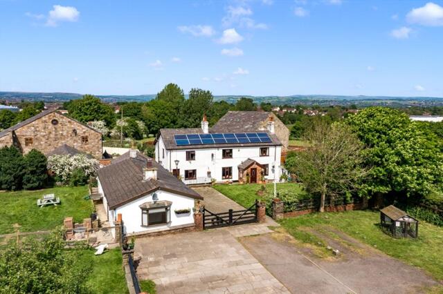 Slack Fold Lane, Farnworth, 8 Bedroom Farm
