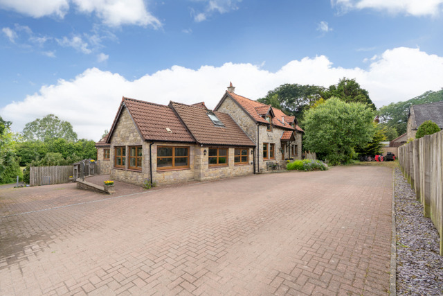 Ronoc Ridge, Swineabbey, 6 Bedroom Detached Ronoc Ridge, Swineabbey, 6 Bedroom Detached