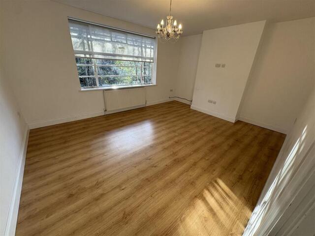 Brookland Rise, Golders Green, 3 Bedroom Flat Brookland Rise, Golders Green, 3 Bedroom Flat