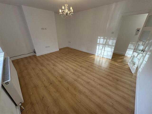 Brookland Rise, Golders Green, 3 Bedroom Flat