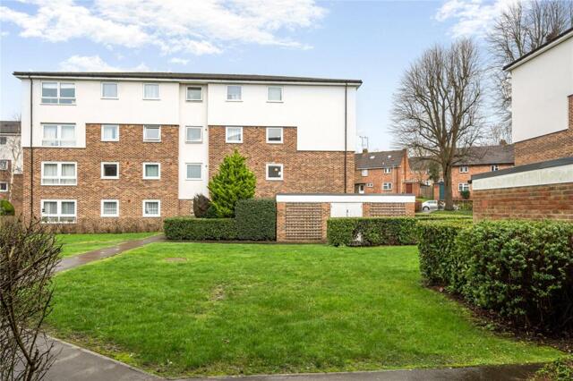 Portal Close, Uxbridge, 2 Bedroom Apartment