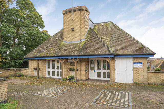 Manor Road, Brackley, 12 Bedroom Detached