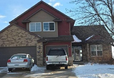 Pond View Dr Se, Lonsdale, Preforeclosure Single-family Home