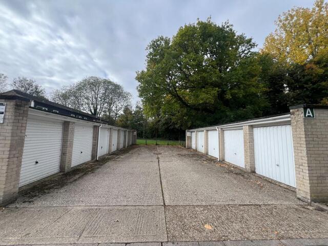 Pilgrims Way, Andover, Garage For Sale