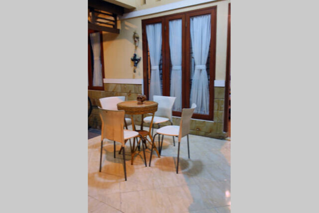 Medan, Room For Rent