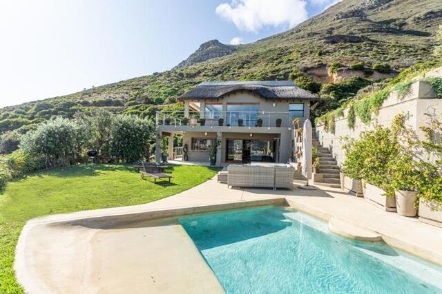 Chapmans Peak, Noordhoek, To Be One