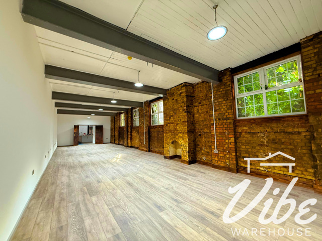 Clarence Mews, London, Light Industrial Facility Clarence Mews, London, Light Industrial Facility