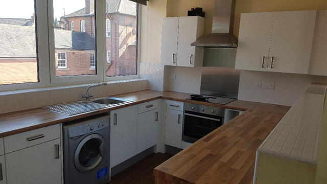 London Road, Leicester, 3 Bedroom Private