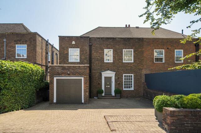 Boundary Road, St Johns Wood, 4 Bedroom Detached